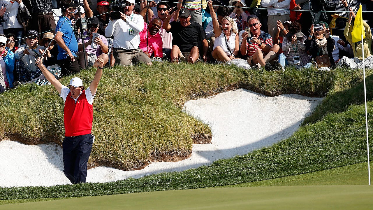 Four score: U.S. dominates opening round at Presidents Cup